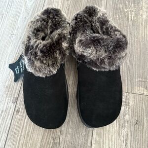 NWT Skechers tone ups